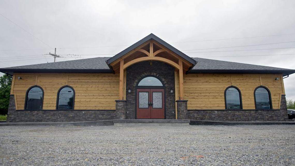 Bits of Business: Night and Day Salon and Spa in Philipsburg open for business