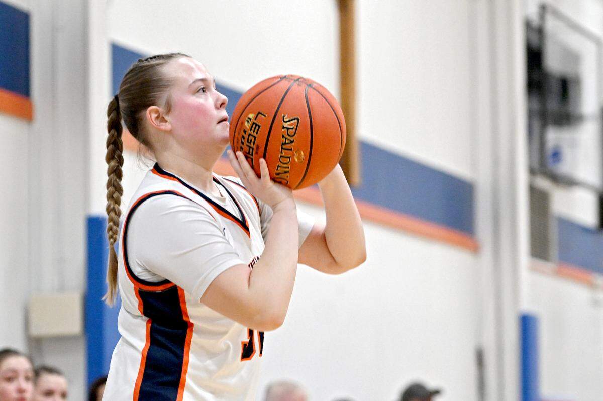 Saint Joseph’s Catholic Academy’s Lauren Himes makes a shot during the game against Juniata on Thursday, Jan. 23, 2025. Saint Joseph’s Catholic Academy won, 72-34.