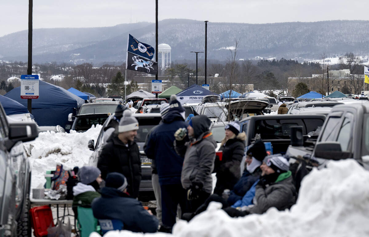 Fans brave the cold to tailgate before the Penn State men’s hockey game at Beaver Stadium on Saturday, Jan. 31, 2026.