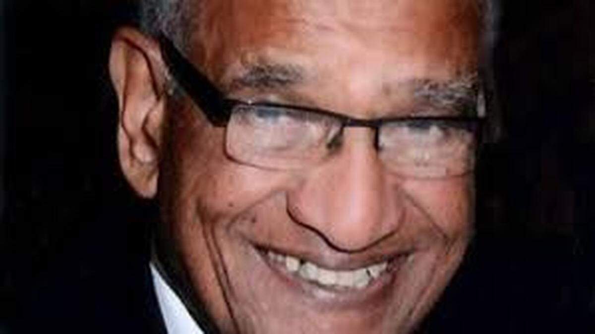 Legendary Penn State athlete Jesse Arnelle died Oct. 21 at 86 years old.