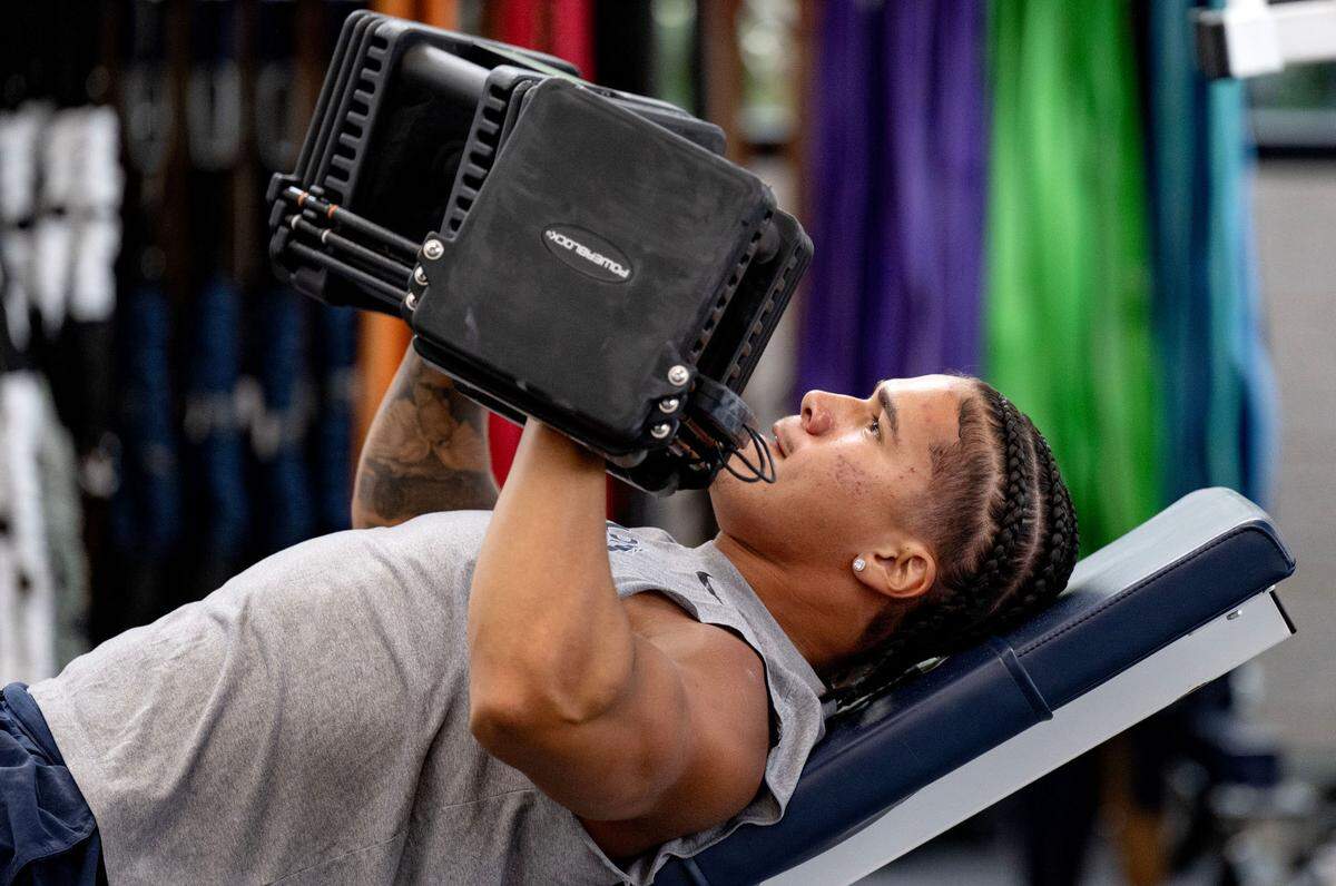 Penn State linebacker Tony Rojas weight lifts during a summer strength session on Monday, July 14, 2025 in the Lasch Building.