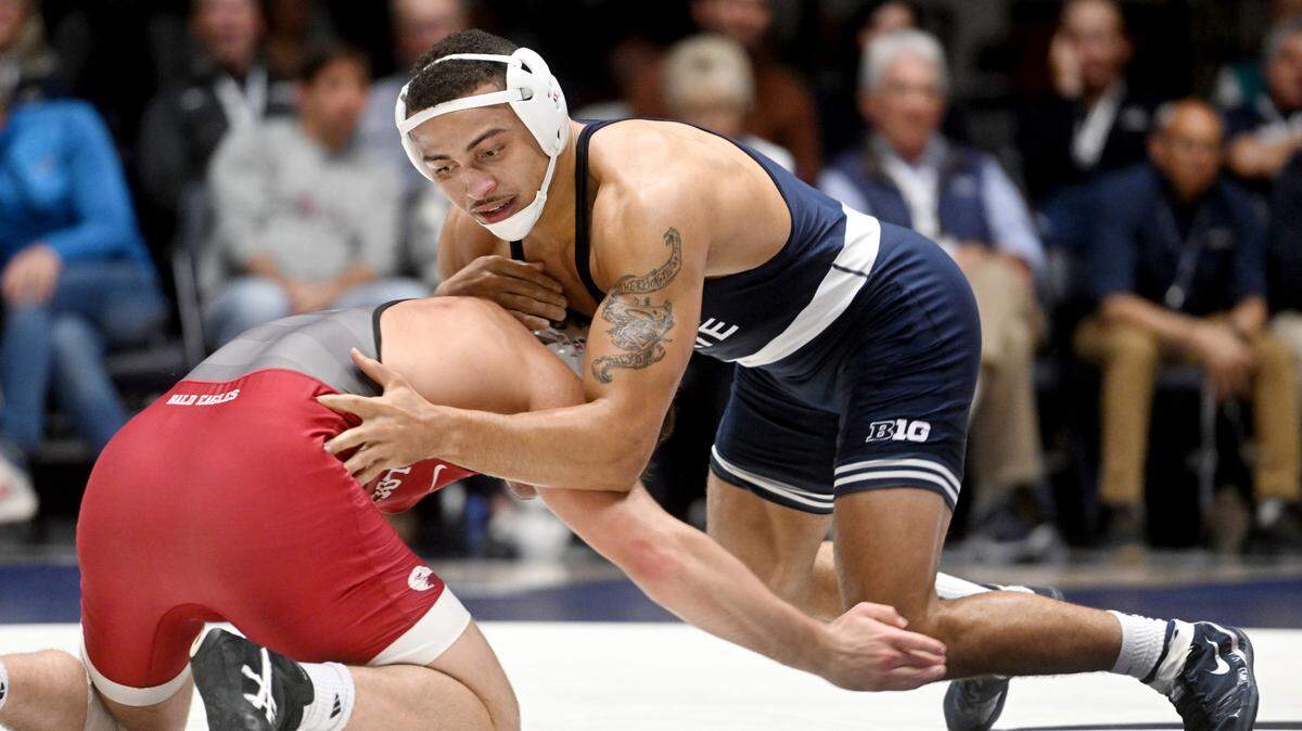 Penn State’s Aaron Brooks wrestles Lock Haven’s Colin Fegley in the 184 lb bout of the match on Friday, Nov. 11, 2022.
