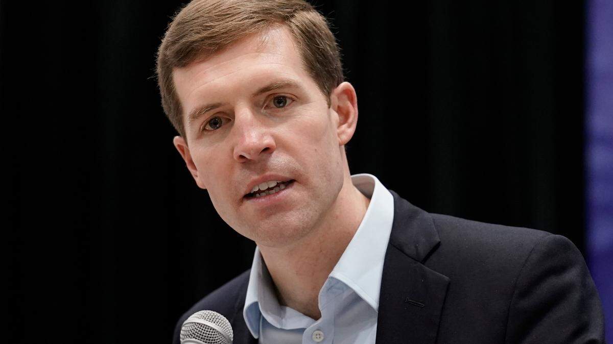 U.S. Senate candidate Rep. Conor Lamb, D-Pa., speaks during a meeting of the Pennsylvania Democratic Party State Committee in Harrisburg, Pa., Saturday, Jan. 29, 2022.