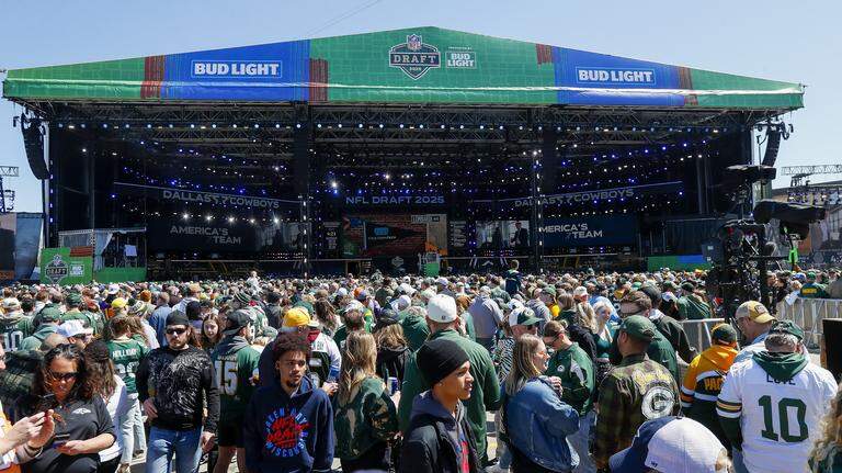 How Penn State football’s Day 3 picks will fit with the Houston Texans, Minnesota Vikings