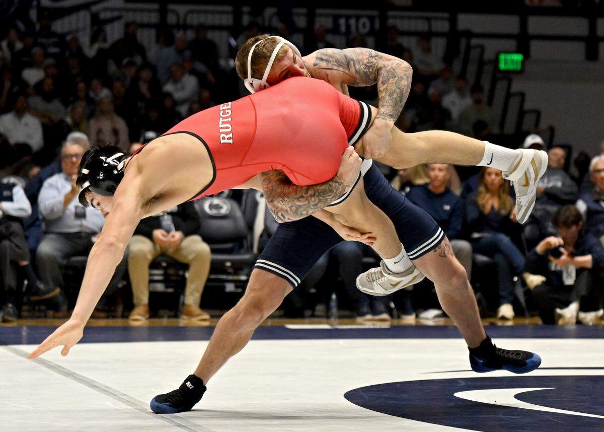 Penn State’s Rocco Welsh controls Rutgers’ Shane Cartagena-Walsh in the 184 lb bout of the match on Saturday, Jan. 10, 2026 in Rec Hall.