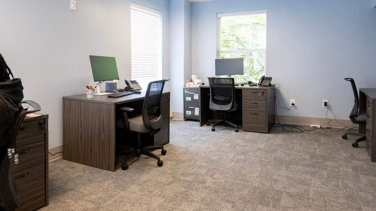 The call center room at Centre HelpsÕ new location at 406 S Pugh St. on Wednesday, June 11, 2025.  