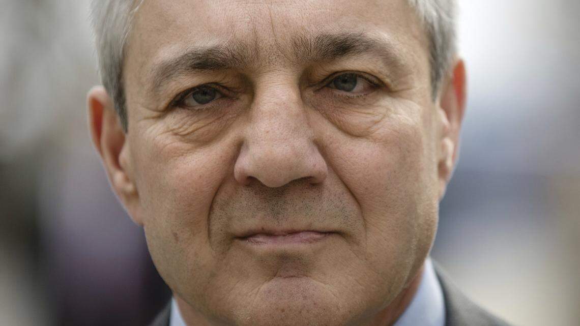 Judge orders former Penn State President Graham Spanier to jail May 1