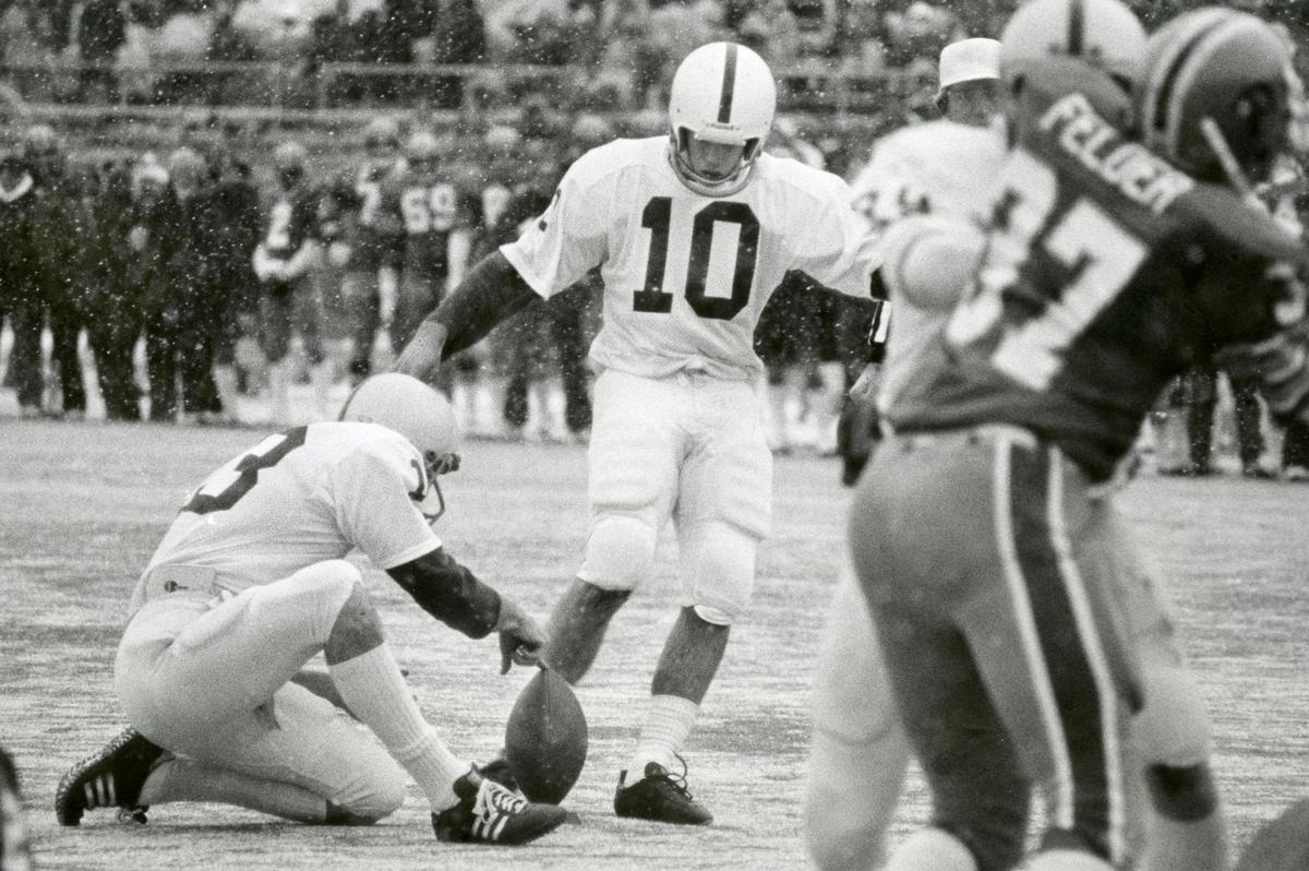 Penn State kicker Matt Bahr.