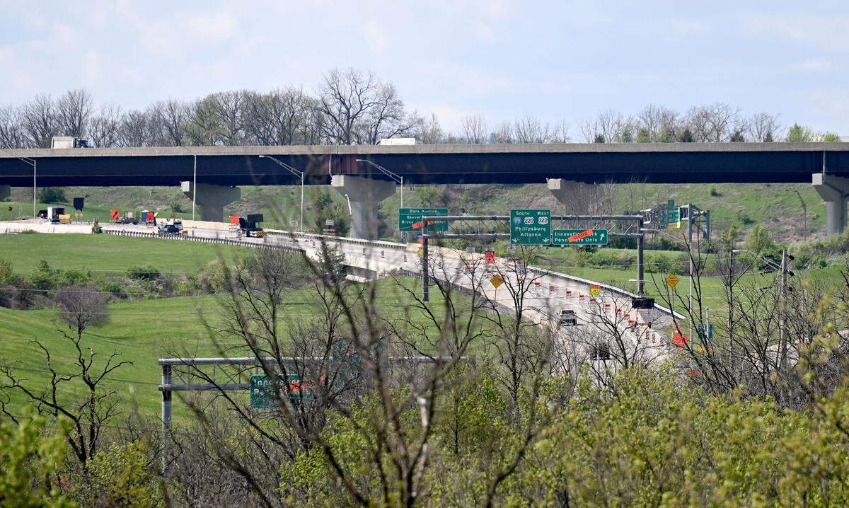 Traffic travels along U.S. Rote 322 westbound and past the Innovation Park/Penn State University exit, which is closed for construction.