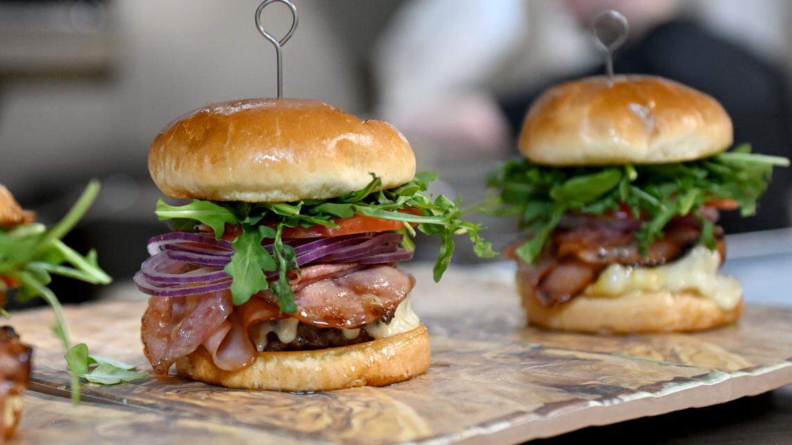 We tried Penn State coach Matt Campbell’s burger at The Field. Here are our reviews