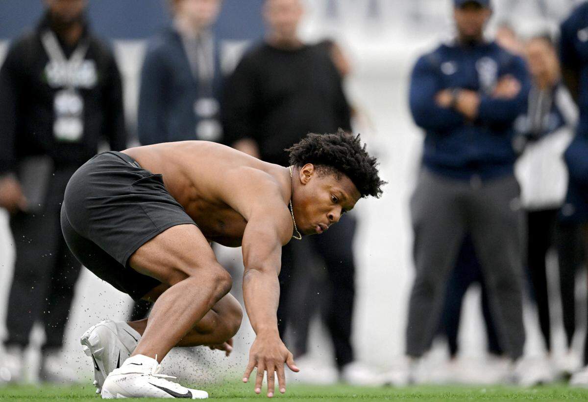 Wide receiver Mitch Tinsley runs the L drill during Penn State football’s Pro Day on Friday, March 24, 2023.
