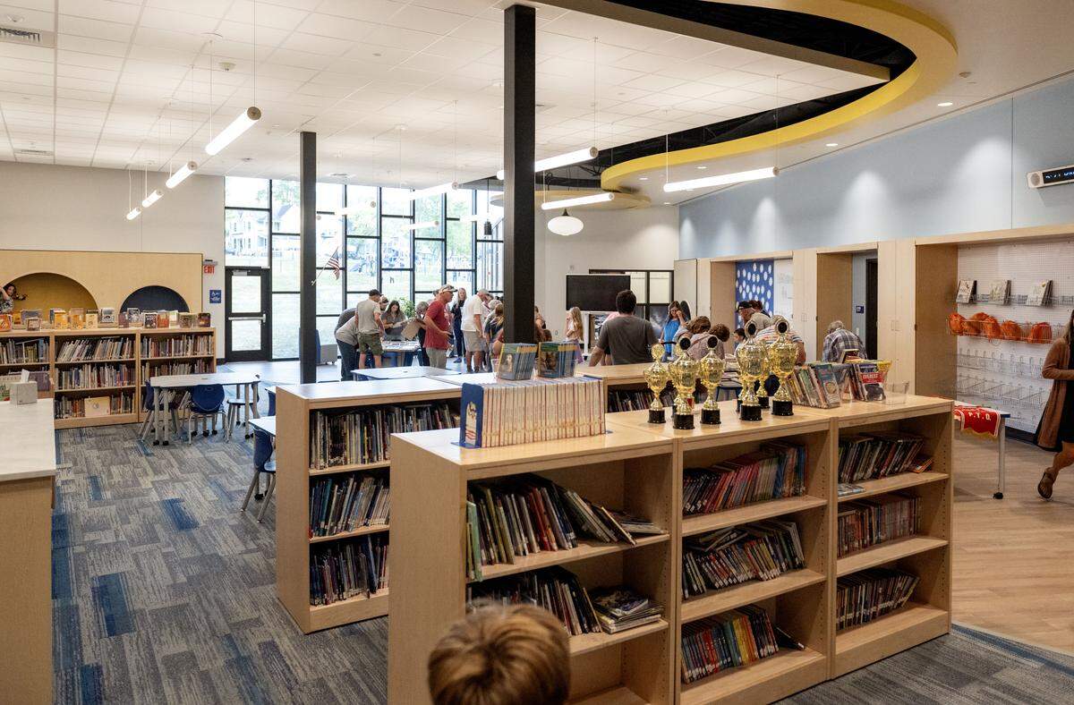 The library and media center in the new Liberty-Curtin Elementary School on Monday, Sept. 22, 2025.  