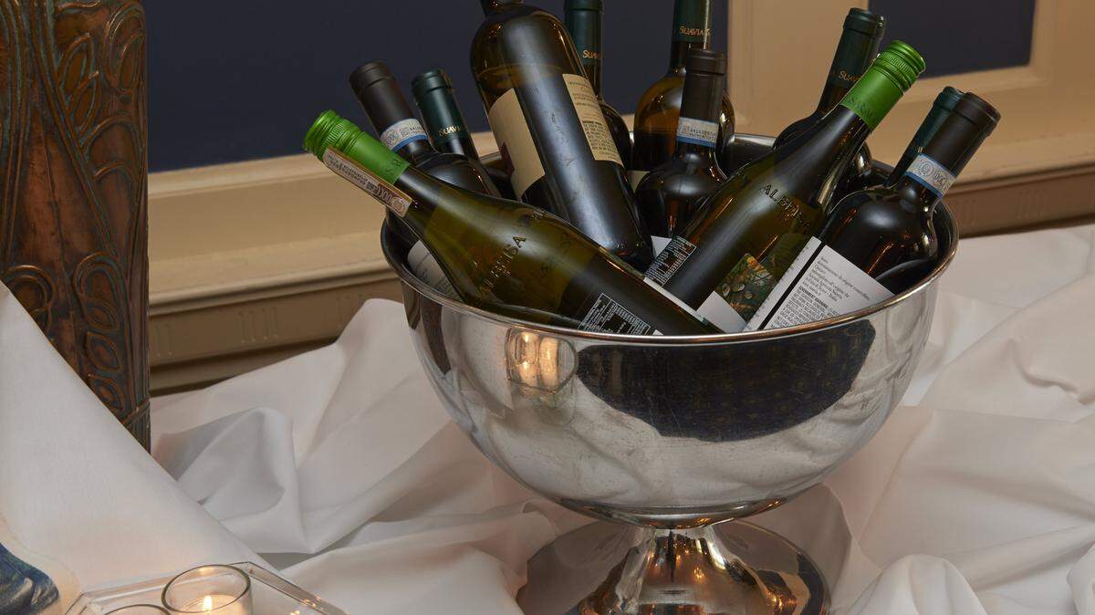 Wine has become extremely popular with collectors, but it might be difficult for a new collector to tell the difference between the good and the bad.