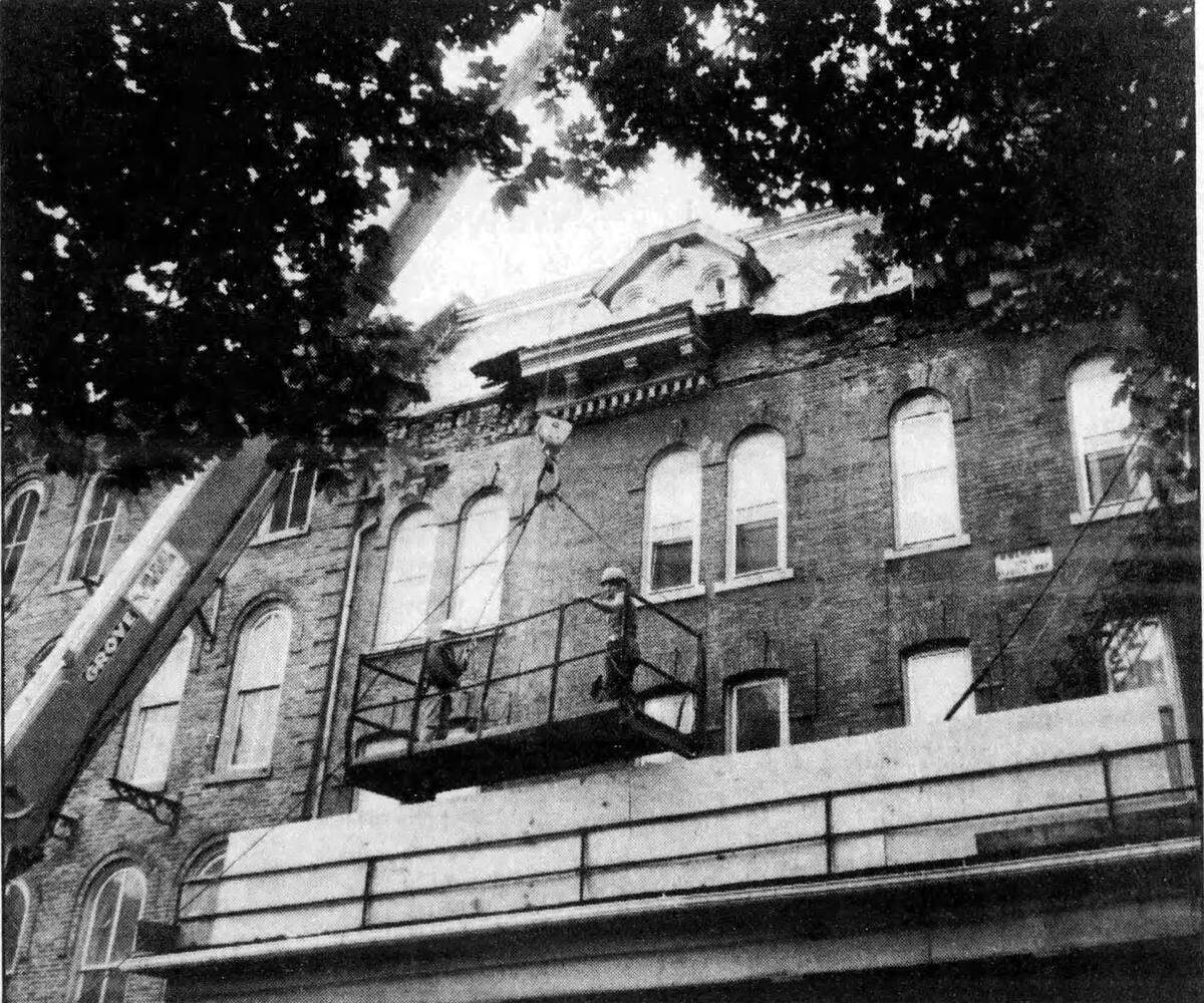 Hotel Do De on East High Street was destroyed by a fire in 2012.