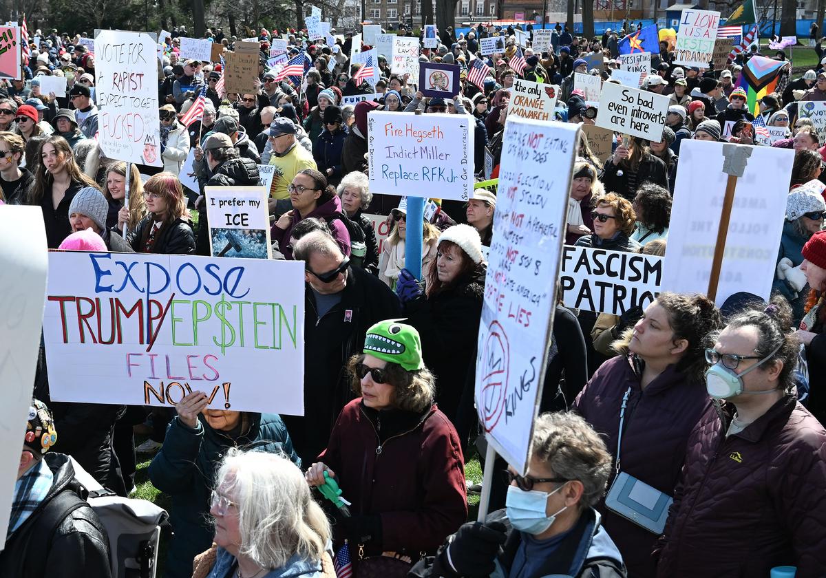 Thousands of people gathered on Old Main lawn for the No Kings anti-Trump rally on Saturday.