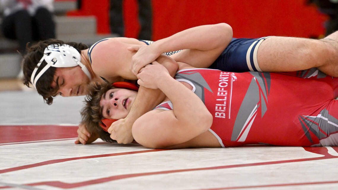 Bald Eagle Area wrestling falls in district finals — but advances to PIAA preliminary round