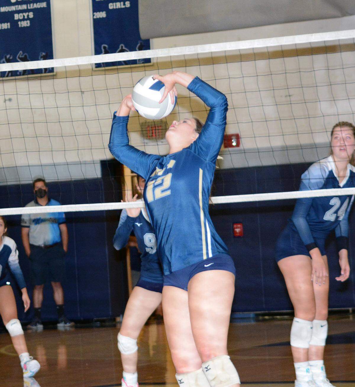 Bald Eagle Area’s Megan Reese sets the ball on Thursday night against Philipsburg-Osceola. Reese had 13 assists and eight digs in the Lady Eagles loss to the Lady Mounties.