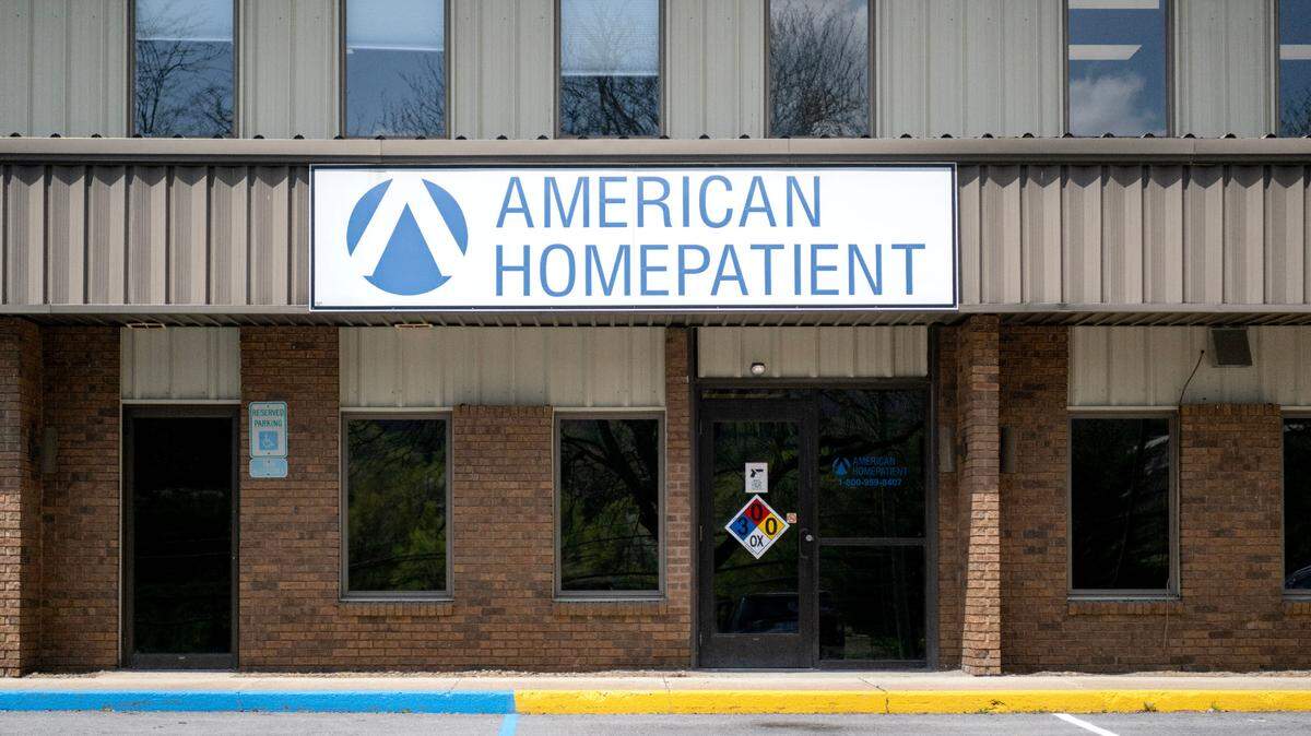 American HomePatient at 2437 Commercial Blvd.
