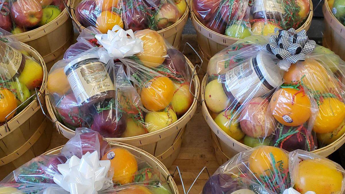 Way Fruit Farm offers gift baskets that feature local products.