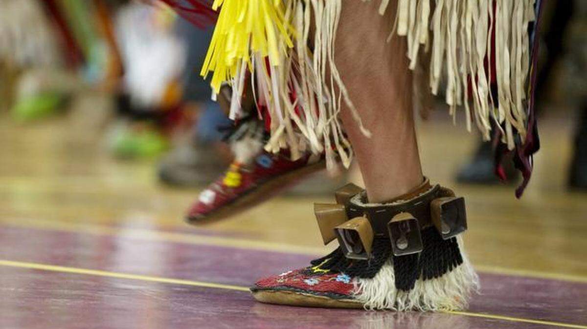 Powwow01