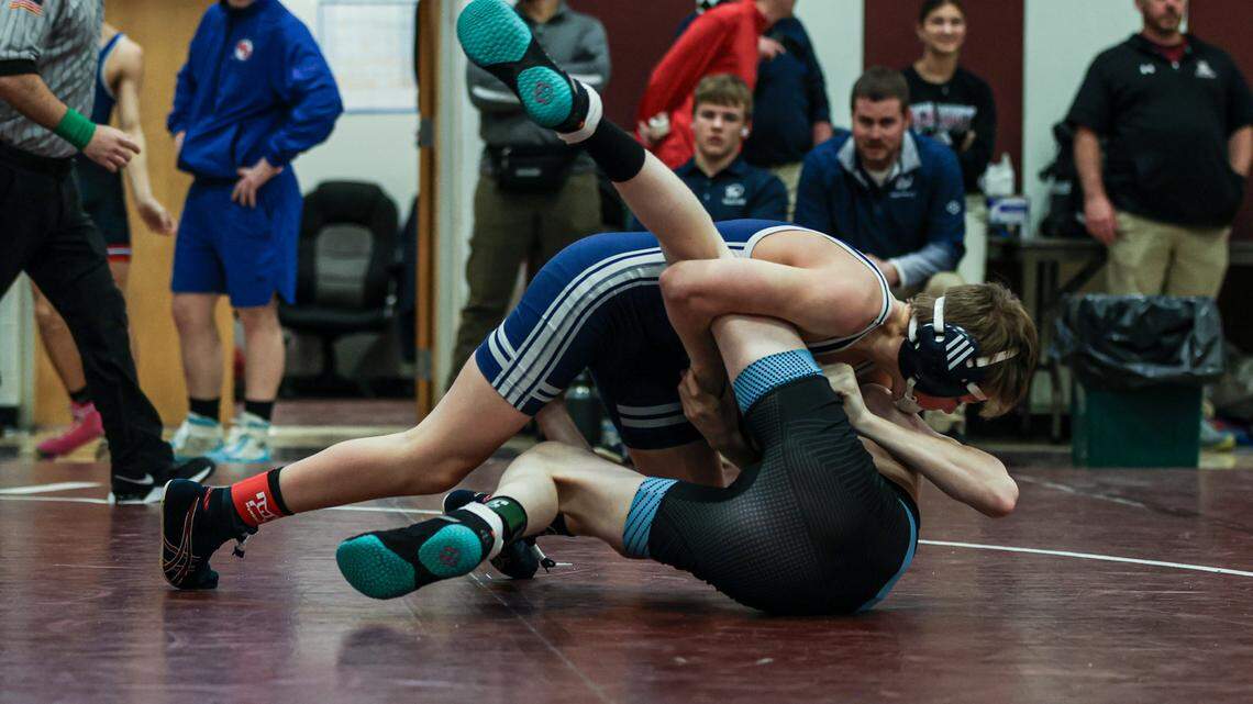 Centre County wrestling teams combine for 13 District 6 Class 2A semifinalists