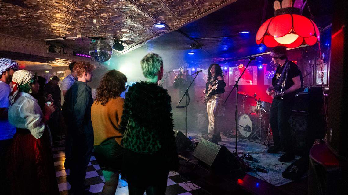 Finding its groove, Manny’s brings musical acts to a growing audience in State College