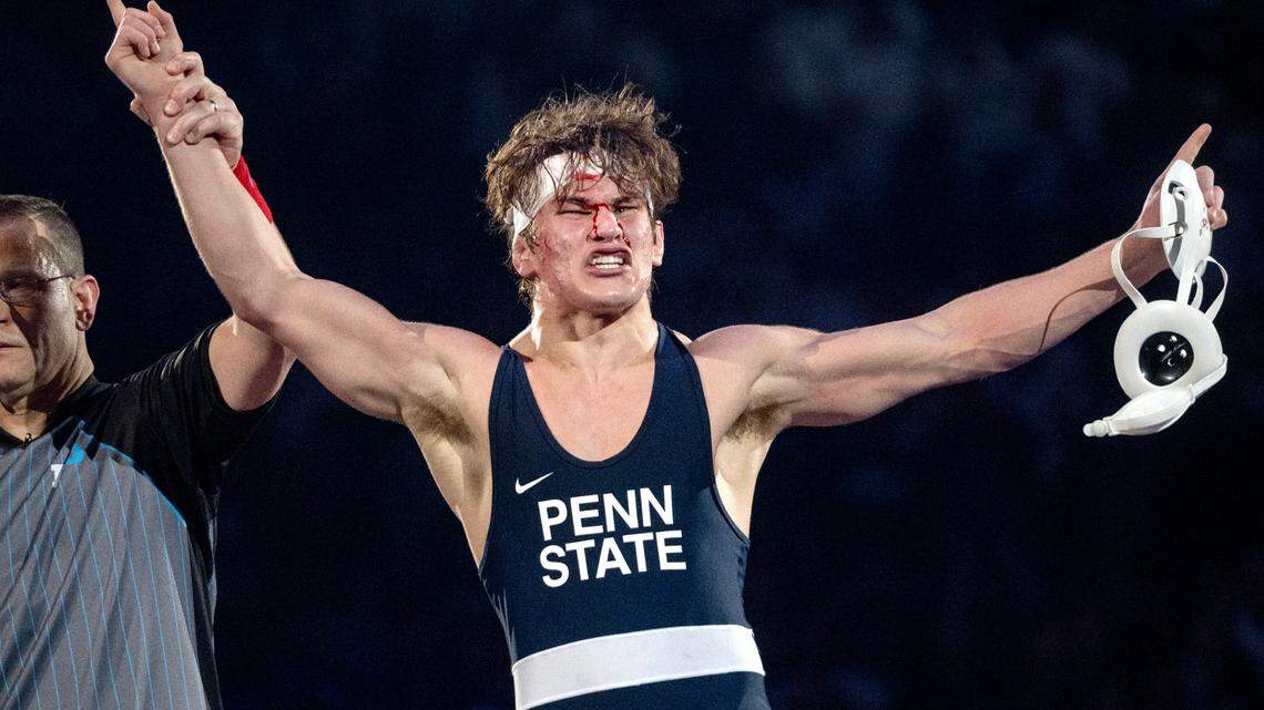 Three takeaways from No. 1 Penn State wrestling’s 30-8 win over No. 2 Iowa at BJC dual