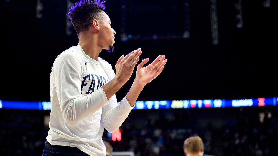 Penn State men’s basketball finally feels Myreon Jones’ absence in loss to Illinois
