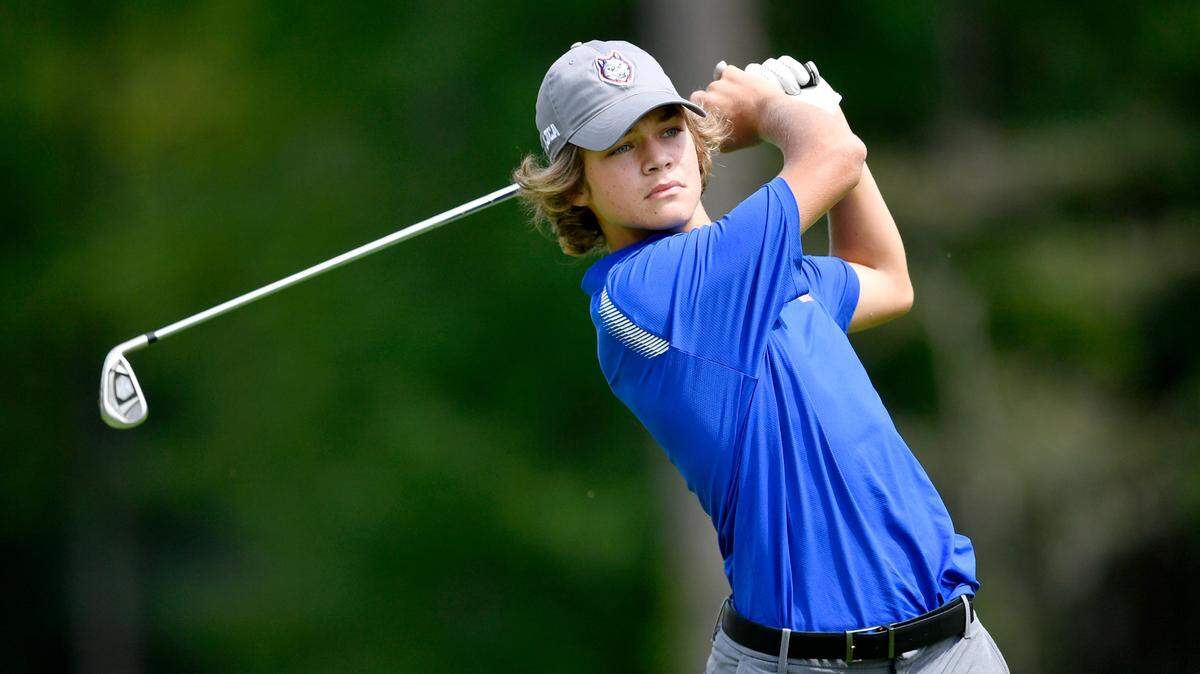 Saint Joseph’s Catholic Academy’s Chris Warner tees off for the second hole at Skytop Mountain Golf Course during the match against Bald Eagle Area on Tuesday, Aug. 31, 2021.