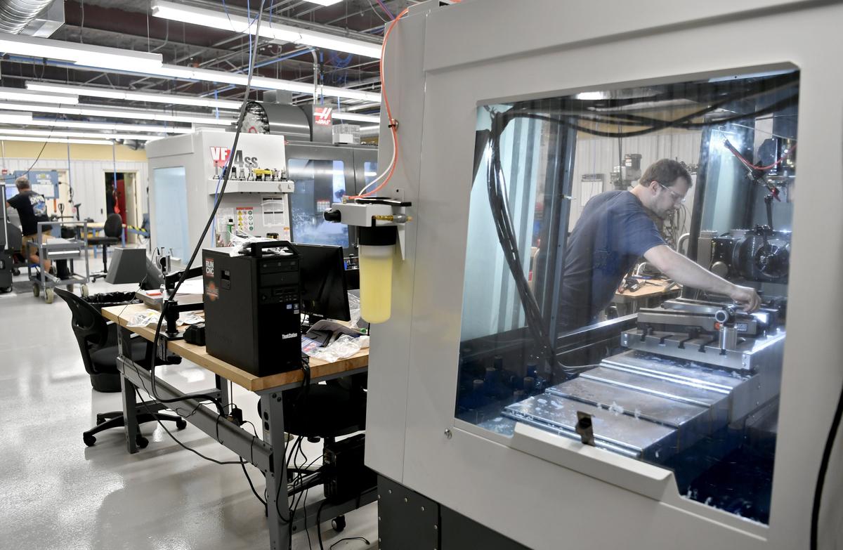 Sensor Networks Inc., which makes ultrasonic technologies, has moved into the Washington Centre from its former space in Boalsburg as part of the company’s expansion efforts.