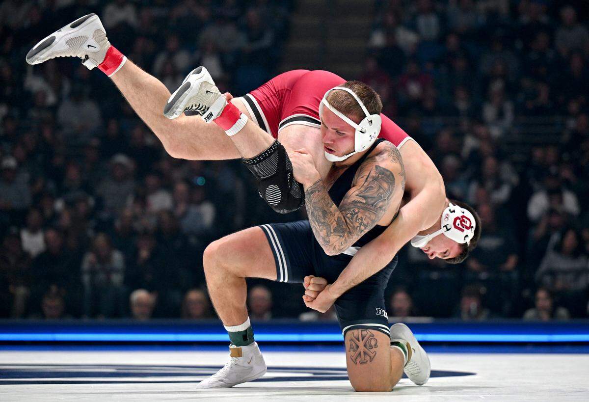 Penn State’s Rocco Welsh controls Oklahoma’s Anders Thompson in the 184 lb bout during the match on Friday, Nov. 14, 2025 at the Bryce Jordan Center.