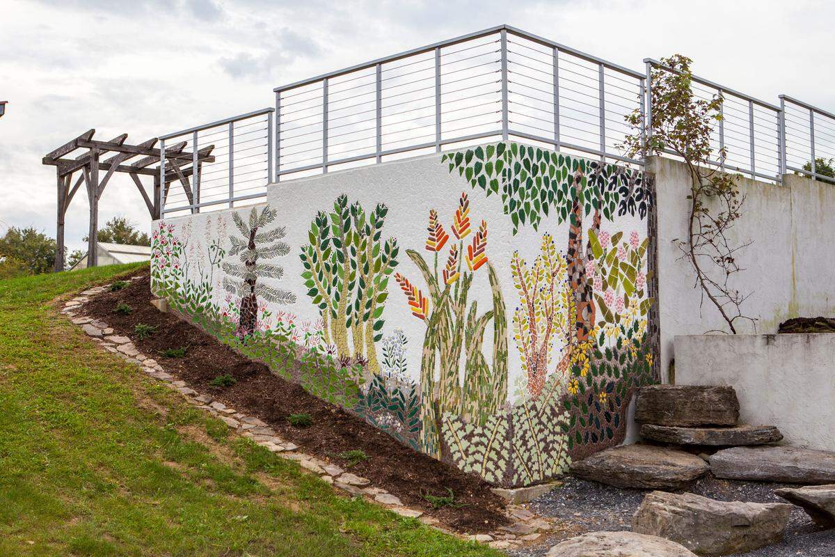 The mural by Dani Spewak