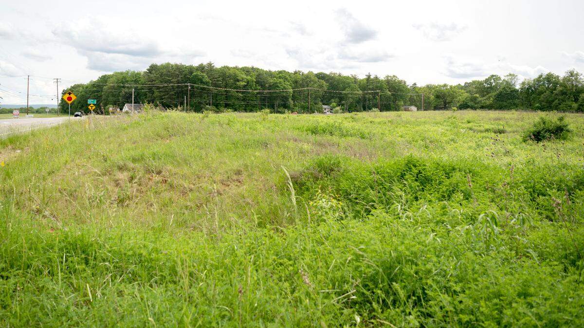 Land on the corner of Bernel Road and Fox Hill Road where a hotel is proposed on Thursday, May 23, 2024.