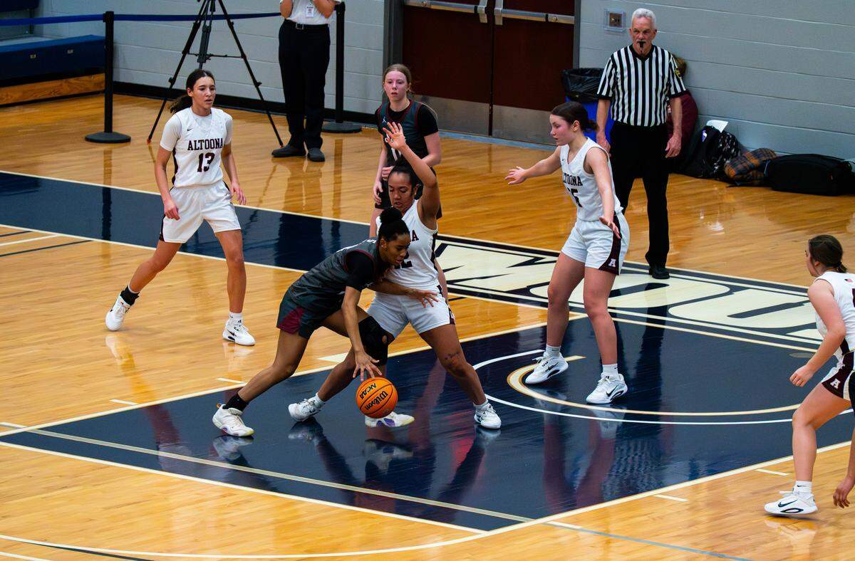 State High junior Sienna Wilson drives into the paint during a game against Altoona Area on Feb. 19, 2026. The Mountain Lions defeated the Little Lions 51-35.