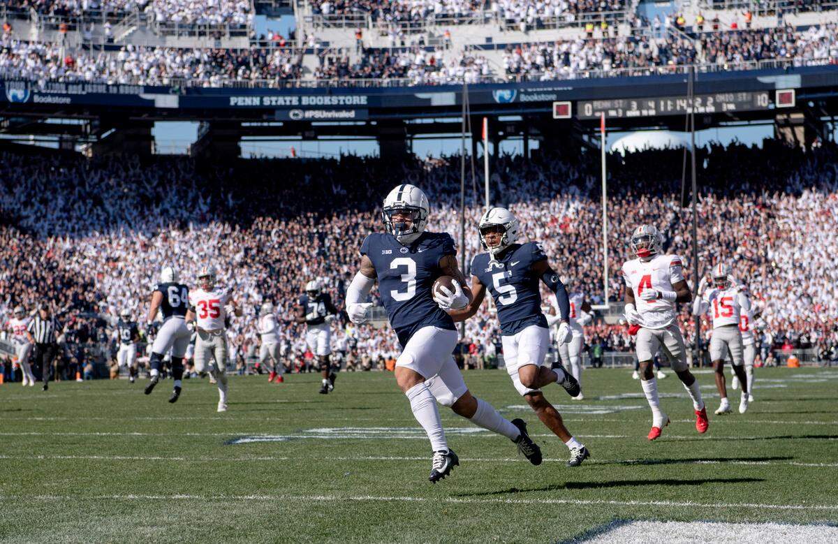 Penn State wide receiver Parker Washington runs into the end zone for a touchdown during the game against Ohio State on Saturday, Oct. 29, 2022.