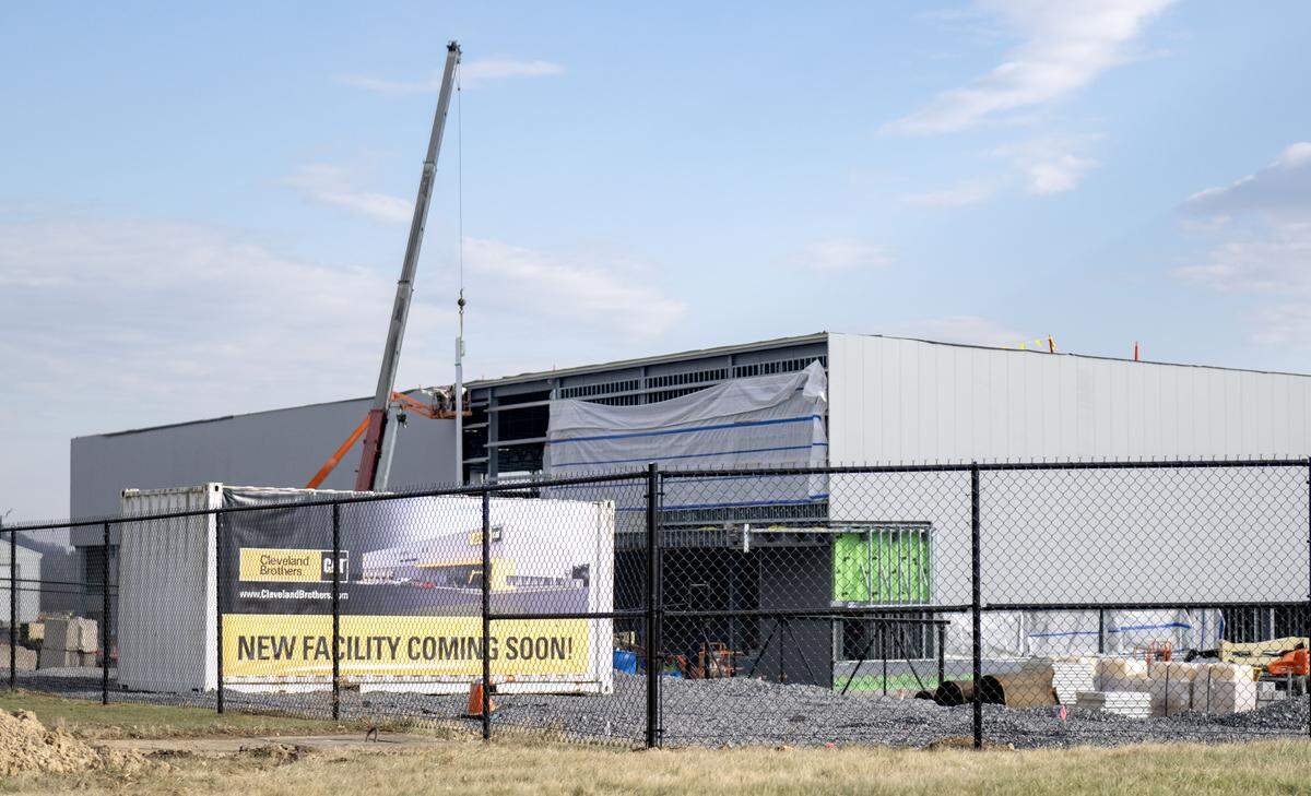 Construction continues for a new buildings at the Cleveland Brothers at 1025 N .Eagle Valley Road on Thursday, Dec. 18, 2025.  