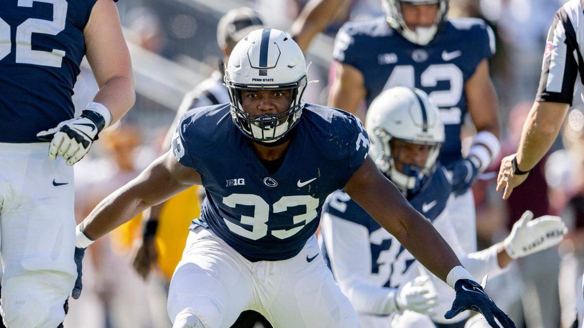 Penn state defensive end Dani Dennis-Sutton celebrates a sack during the game against Central Michigan on Saturday, Sept. 24, 2022.