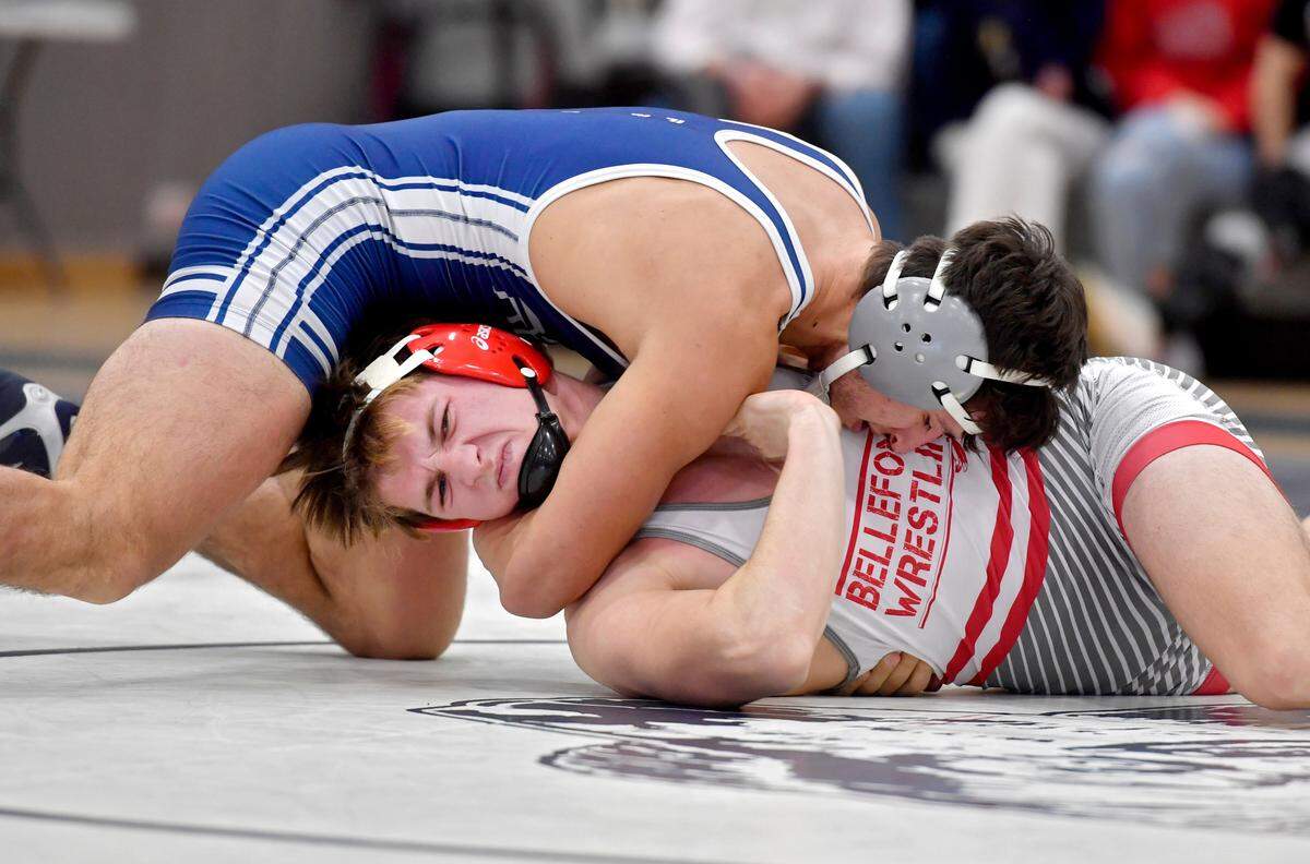 Penns Valley’s Cole Felker controls Bellefonte’s Nolan Weaver in the 172 lb bout during the match on Tuesday, Jan. 4, 2022.