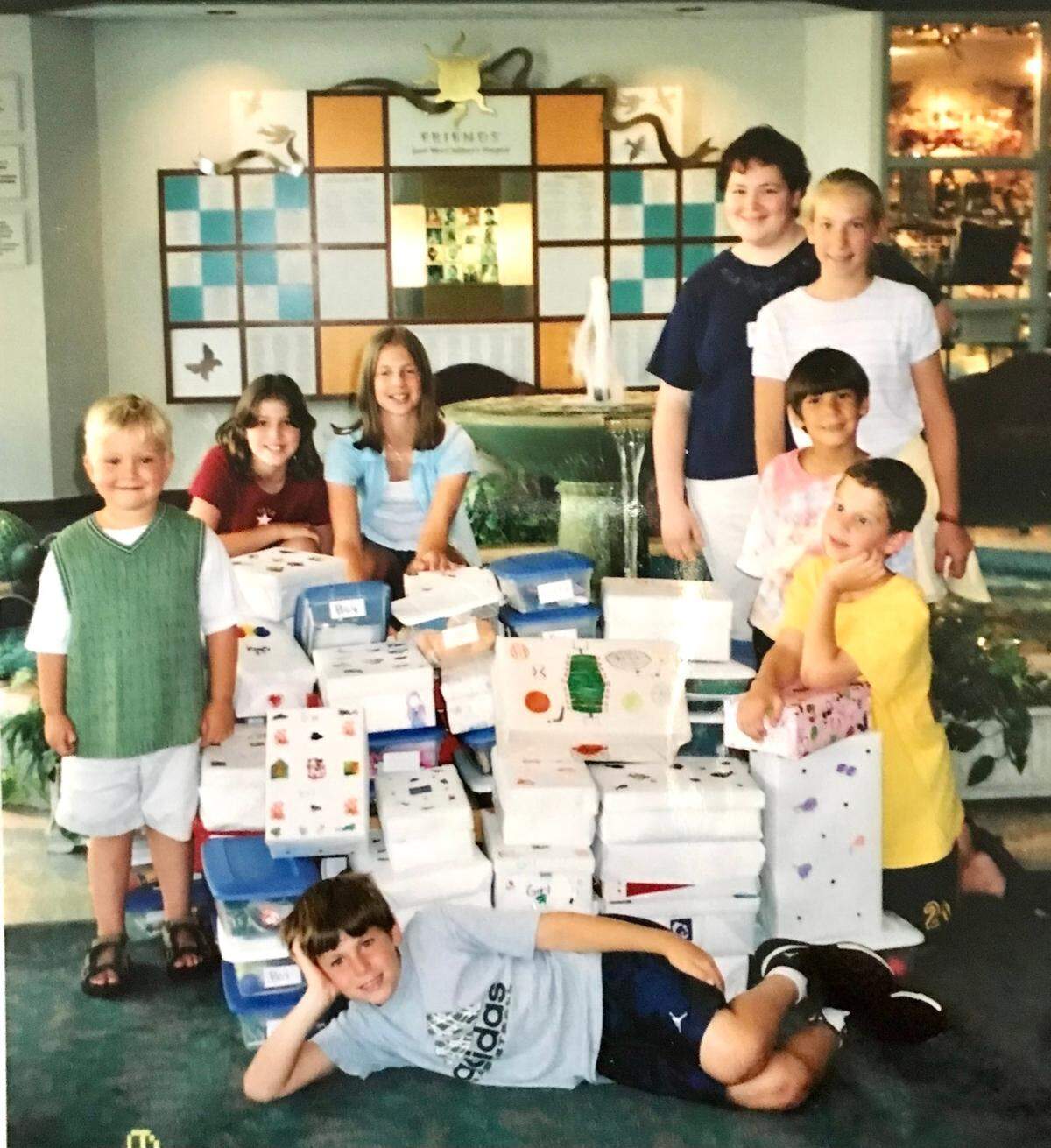 The first delivery of Jared Boxes is made to Geisinger Janet Weis Children’s Hospital in June 2001.
