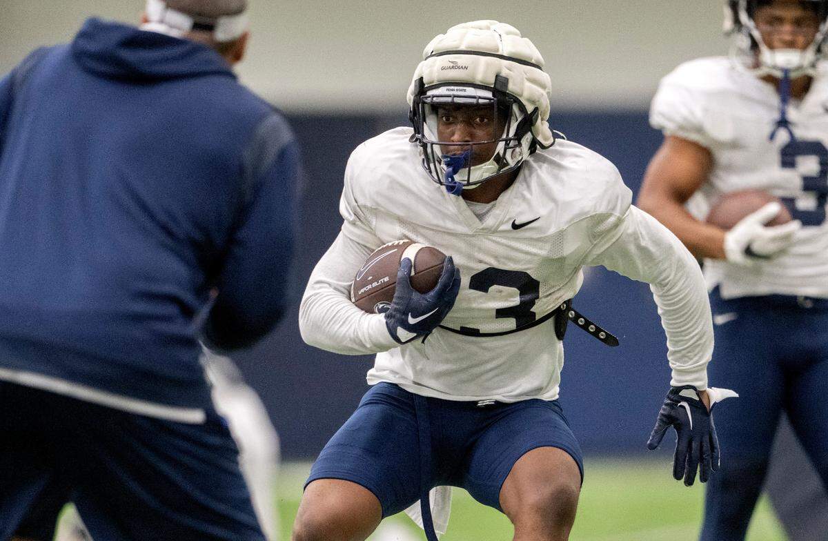 Penn State running back Kaytron Allen runs a drill during practice on Wednesday, Oct. 26, 2022.