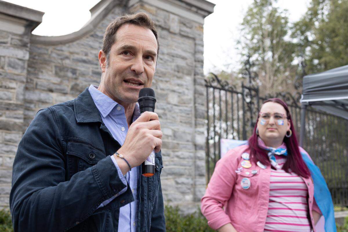 State College Mayor Ezra Nanes speaks at the Transgender Visibility Event, March 31, 2025 at the Allen Street gates