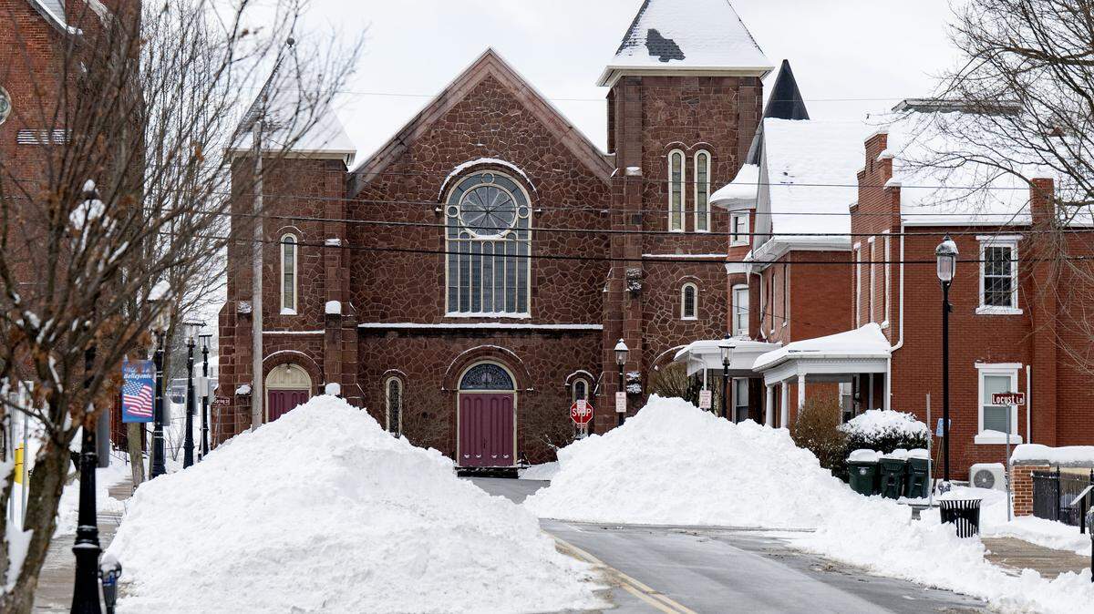Snow piled up on W. Howard in Bellefonte is seen Jan. 26, 2026. What’s the outlook for February?