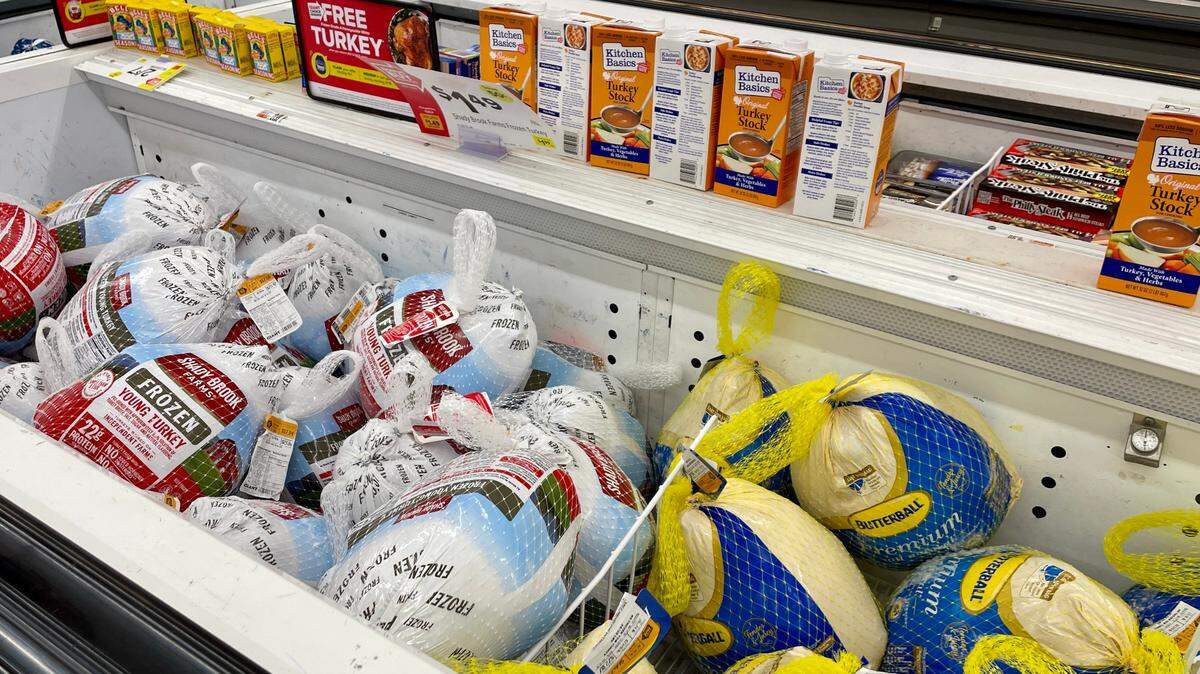 What Central Kentucky grocery stores will be open on Thanksgiving Day? Here’s what to know about holiday closures.