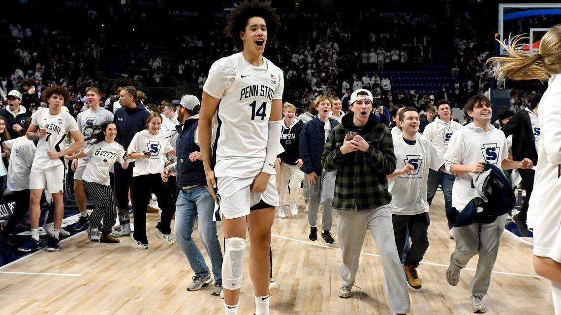 Watch Penn State men’s basketball fans storm the court after Nittany Lions defeat No. 8 Purdue
