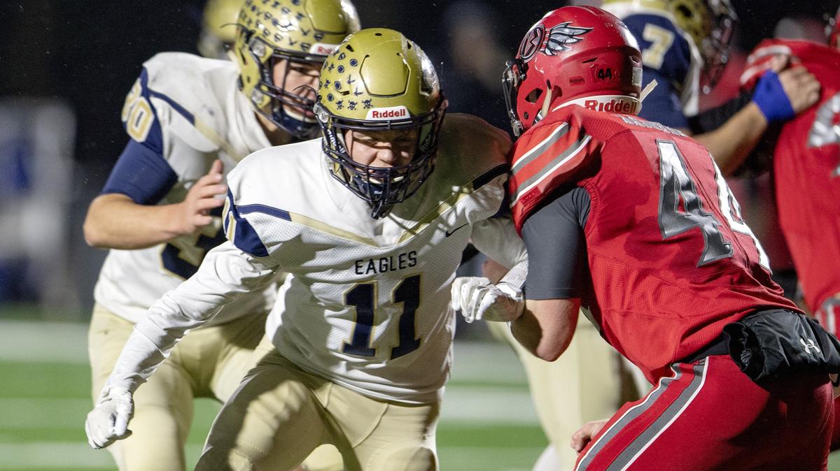 Bald Eagle Area’s Kaden Bittinger pushes into Bellefonte’s Colton Burd during the Curtin Bowl on Friday, Oct. 26, 2018.