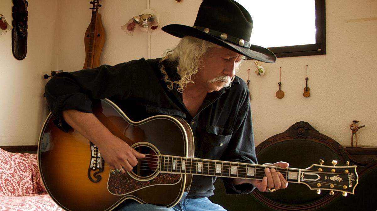 Arlo Guthrie will perform Sunday at The State Theatre.