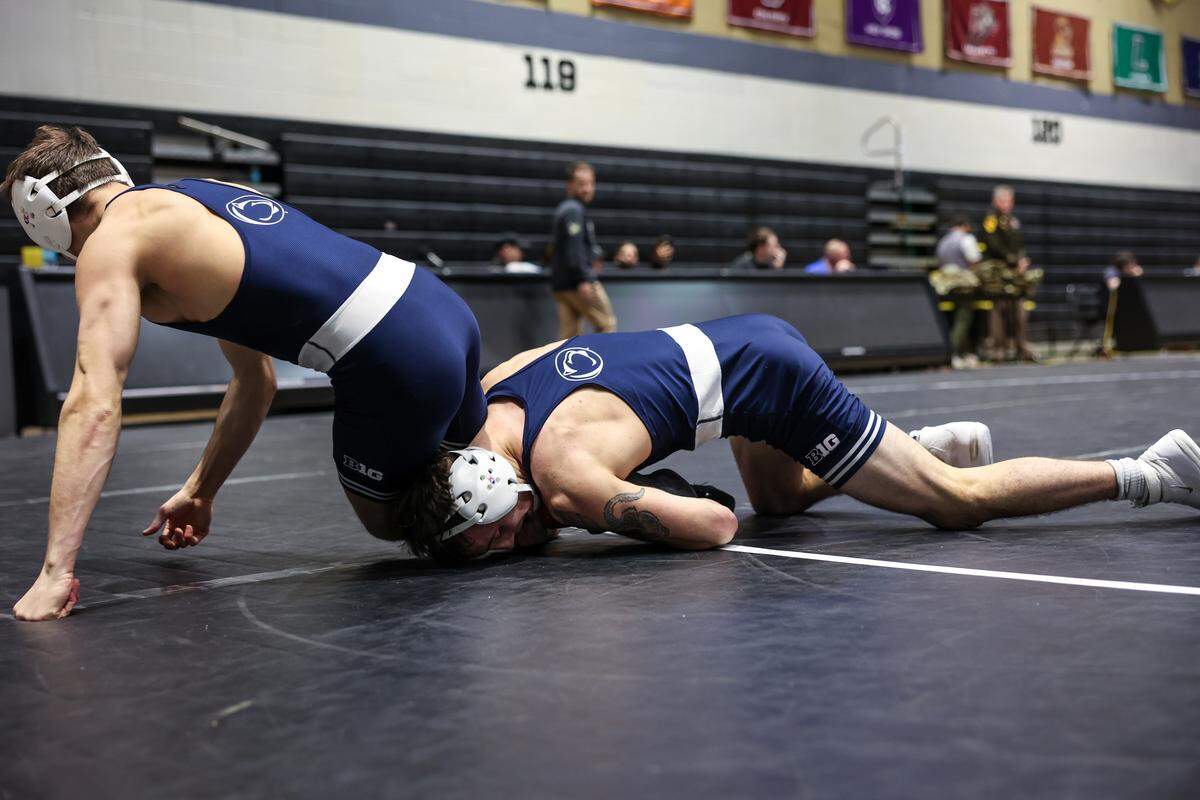 Penn State’s Nate Desmond, right, scores the winning takedown on teammate Luke Lilledahl in their 125-pound finals match of the Black Knight Invitational on Sunday, Nov. 23, 2025 in West Point, NY. Desmond edged Lilledahl, 5-3.
