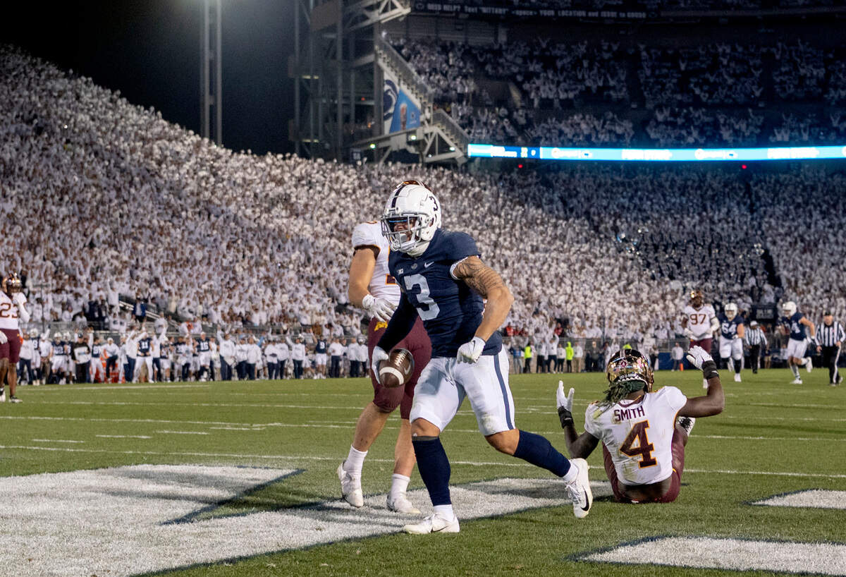 Penn State wide receiver Parker Washington celebrates his touchdown in the game against Minnesota on Saturday, Oct. 22, 2022.