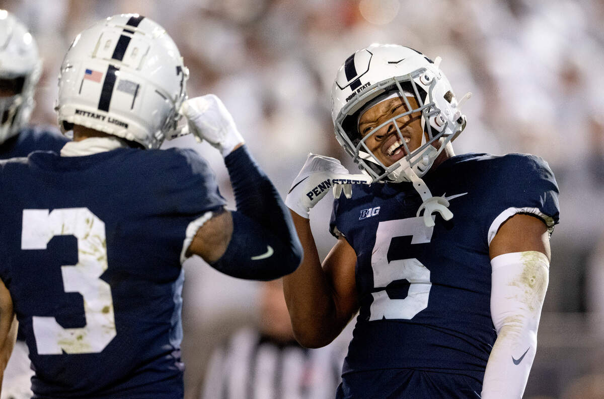 Penn State wide receiver Mitch Tinsley celebrates a touchdown during the game against Minnesota on Saturday, Oct. 22, 2022.