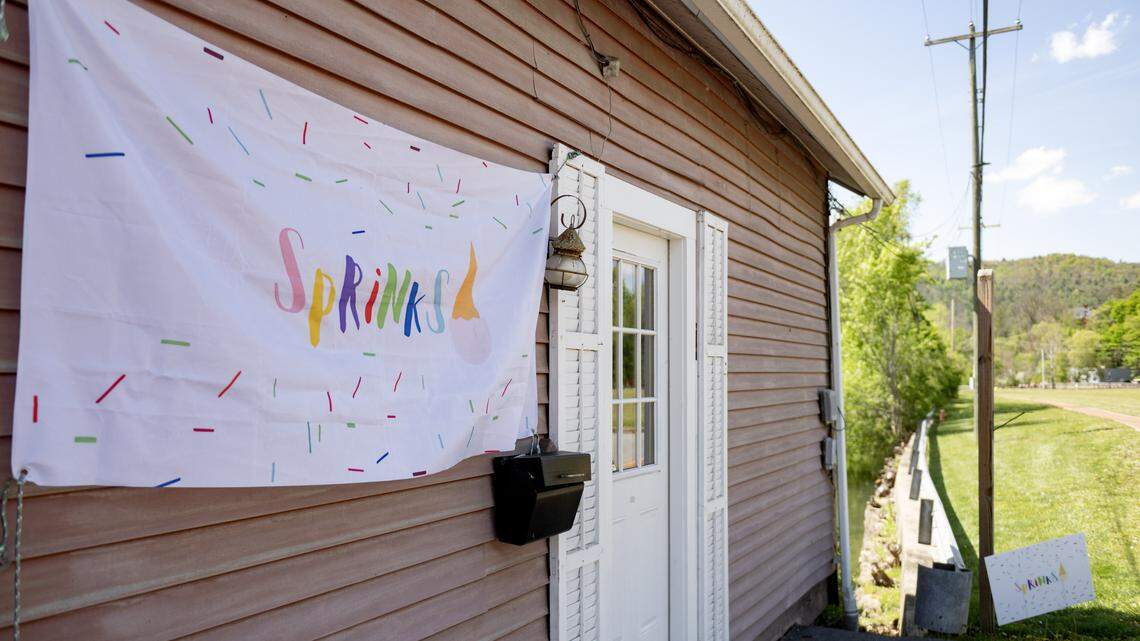 A new ice cream shop will bring soft serve, sundaes & more to Bellefonte